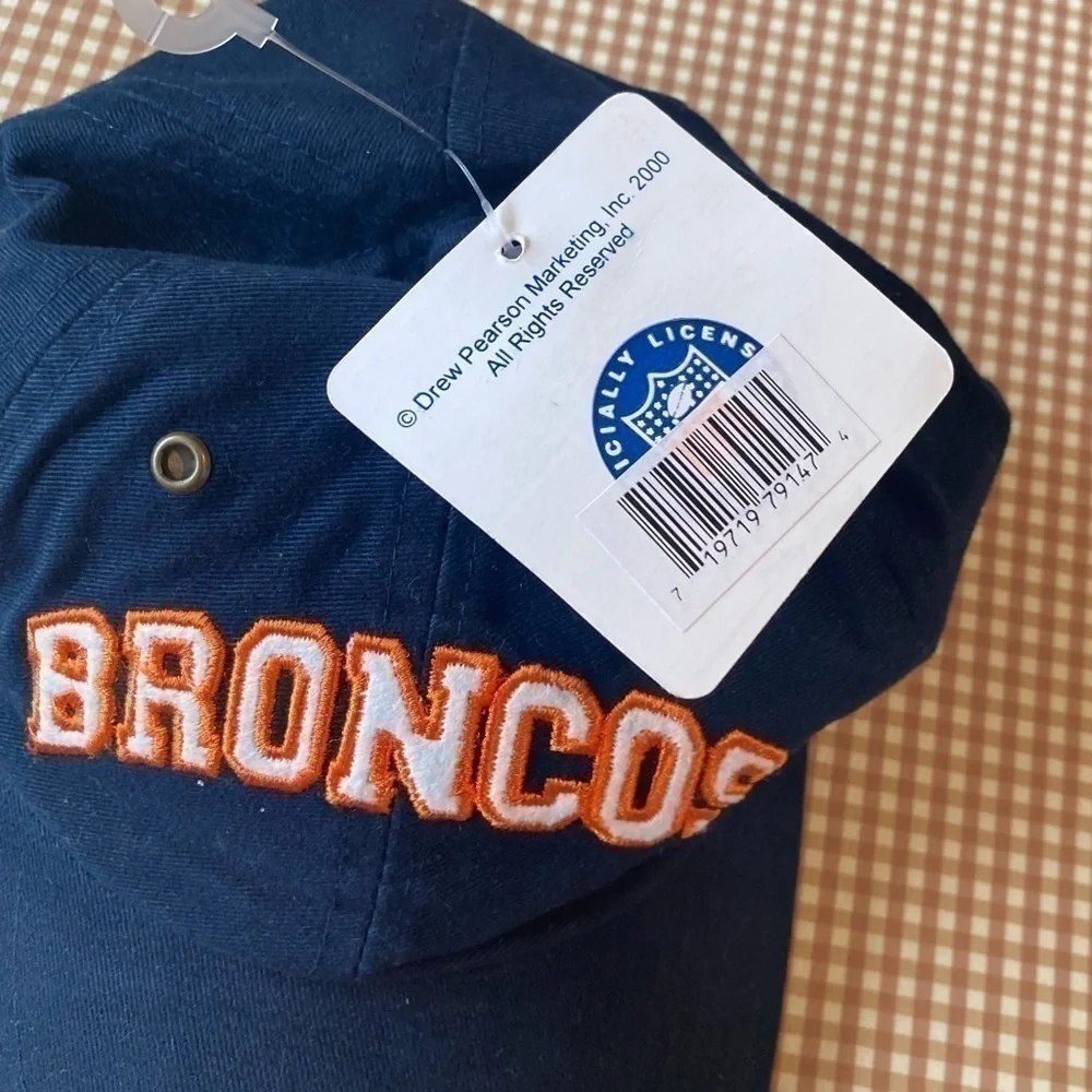 NFL‎ Denver BRONCOS HAT. NWT